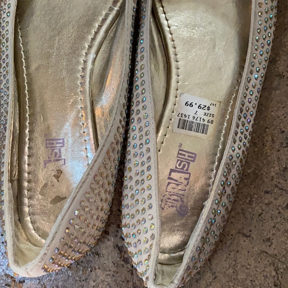 Women’s Sparkly Ballet Flats - Picture 9 of 10